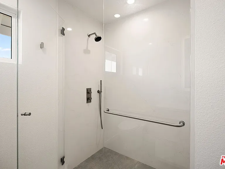 10311 Clusterberry Ct — Photo 34