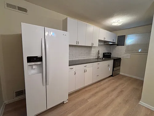 529_Brown _Cir _Dr Photo 1