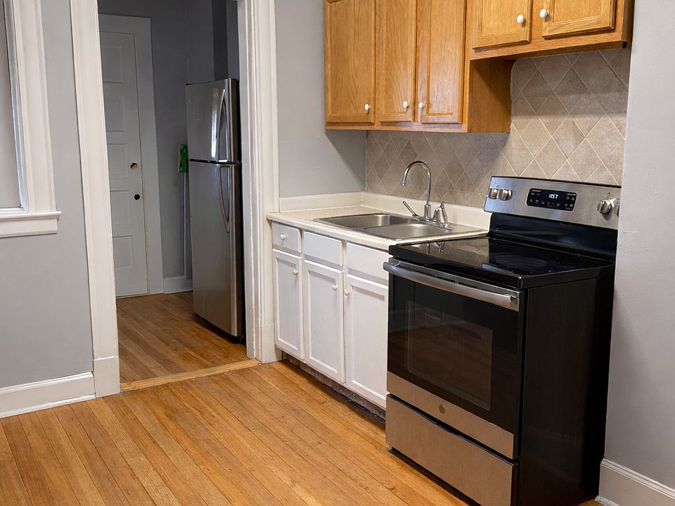 1st image of 167-171 S Union St #2