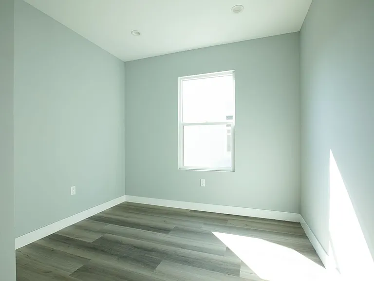 6433 S Victoria Ave — Photo 11