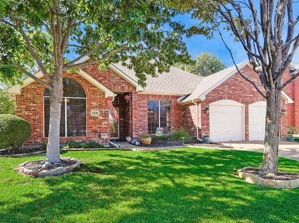 2225 Golden Arrow Dr, Flower Mound, TX 75028