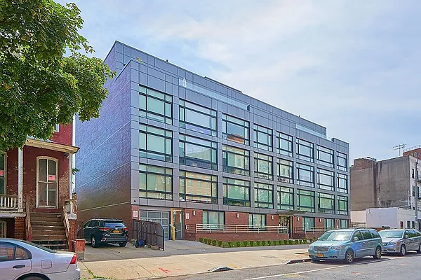 Rented by REAL New York | media 43