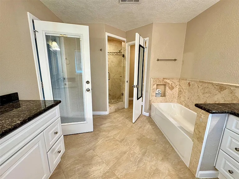 28922 Savannah Dr — Photo 12
