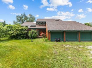 3 Old Town Ln, Grand Isle, VT 05458