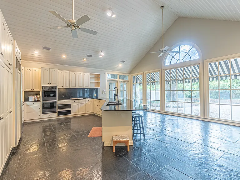 3806 Pecan Dr — Photo 18