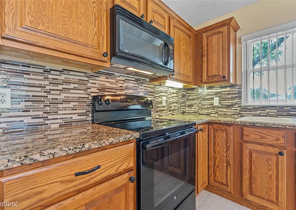 1st image of 1054 Piedmont Oaks Ct