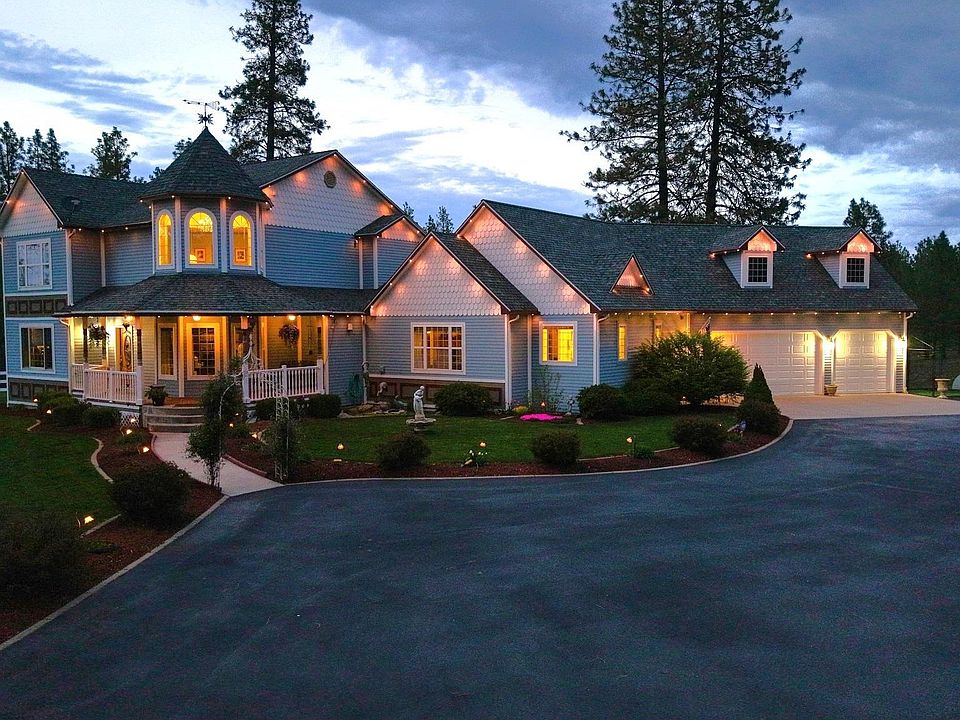 1st image of 404 S Daisy Ln