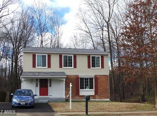 8471 Summer Breeze Ln, Springfield, VA 22153