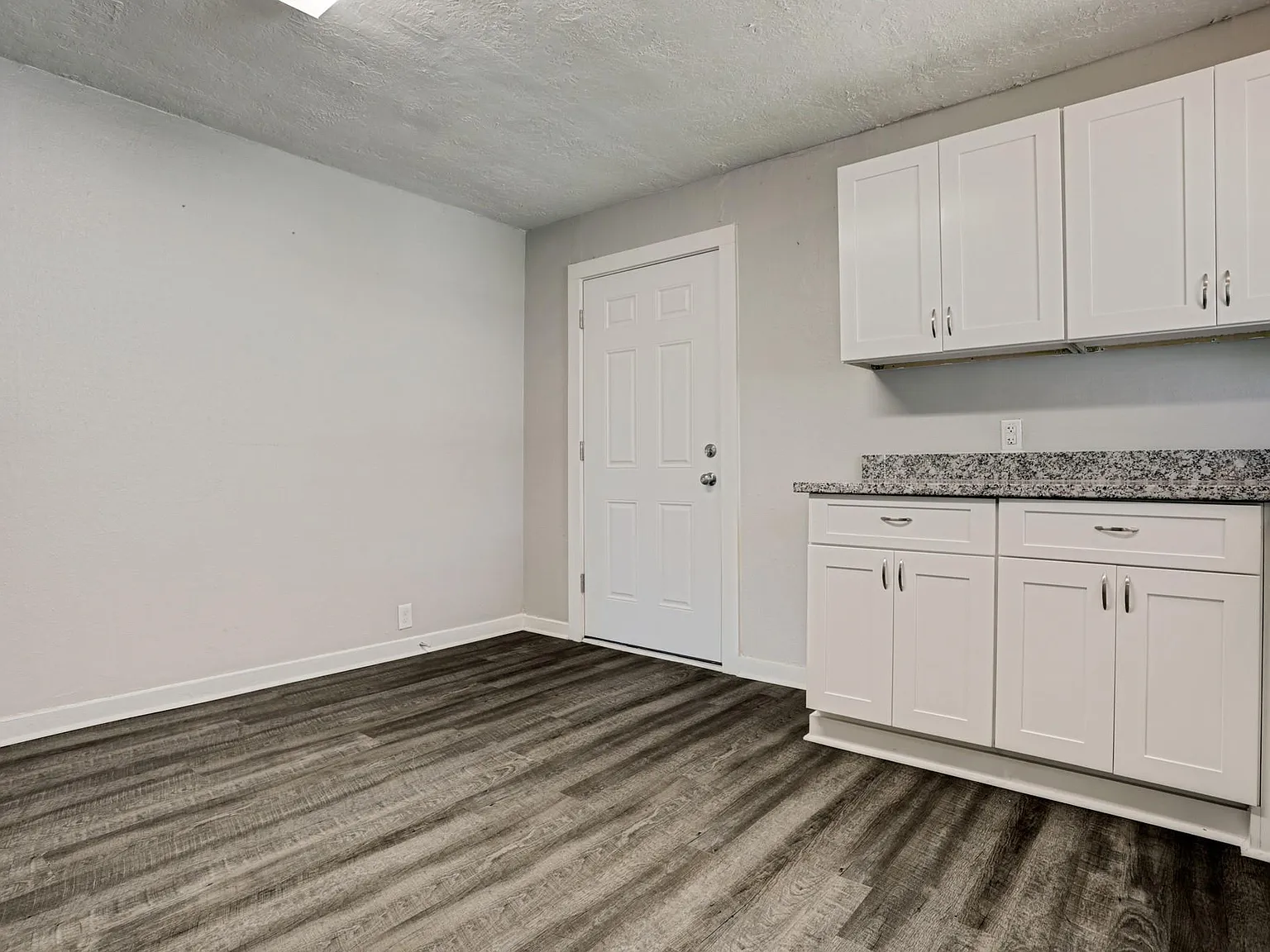 4 bed, 1.0 bath, 1206 sqft, $1,350 — Photo 4