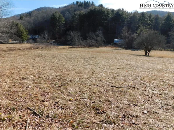 2565 Threemile Highway, Newland, NC 28657