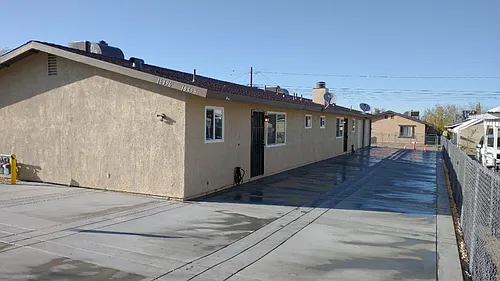 16458 Spruce St Photo 1