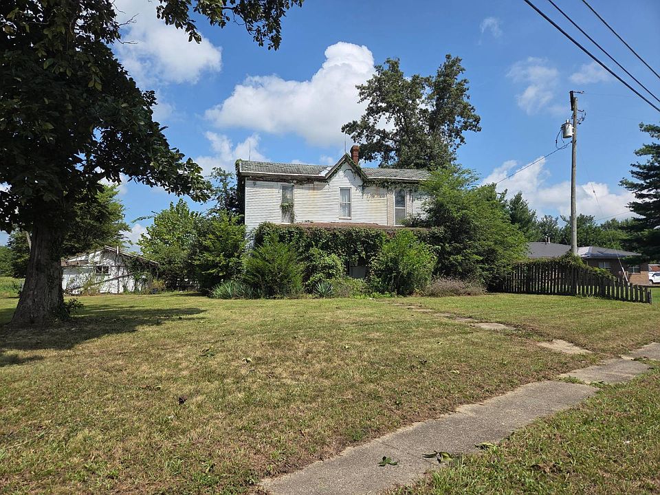 2nd image of 1070 W Main St