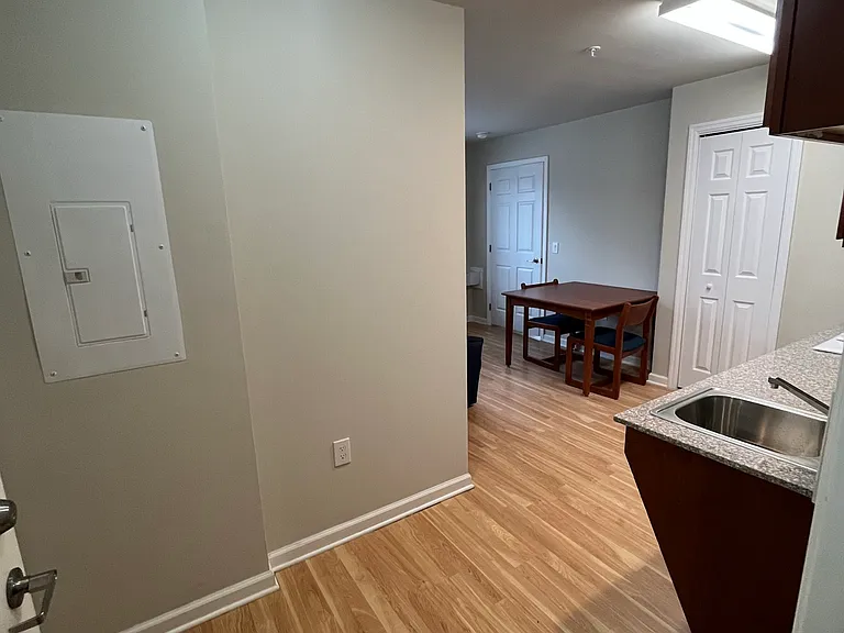 165-169 Barclay St #504 — Photo 3