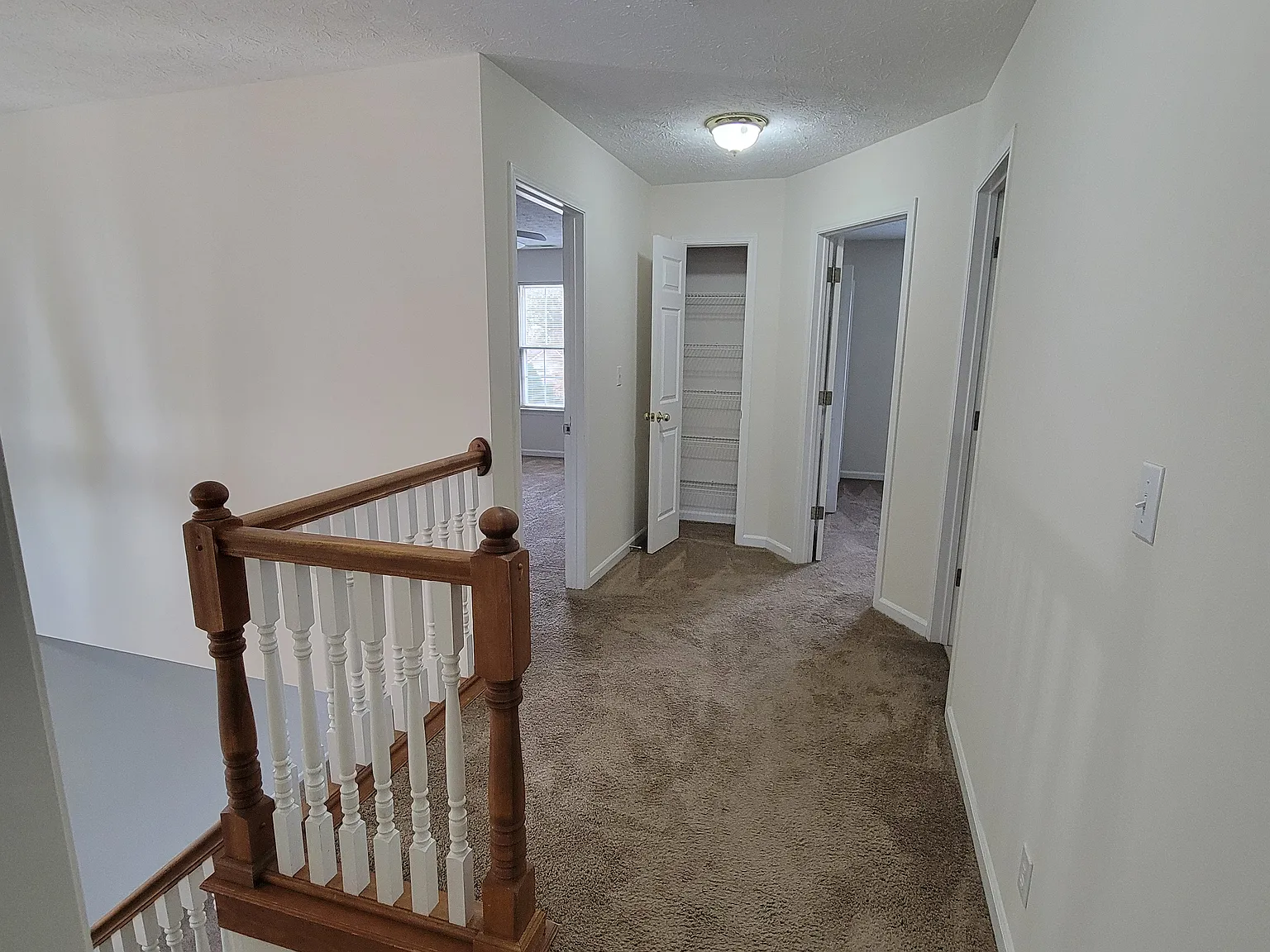 3 bed, 2.5 bath, 1450 sqft, $1,500 — Photo 3