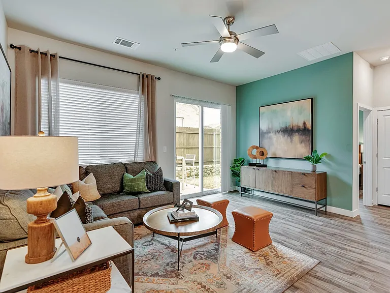 VLux Stoneridge — Photo 91