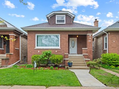 5307 W Melrose St, Chicago, IL, 60641