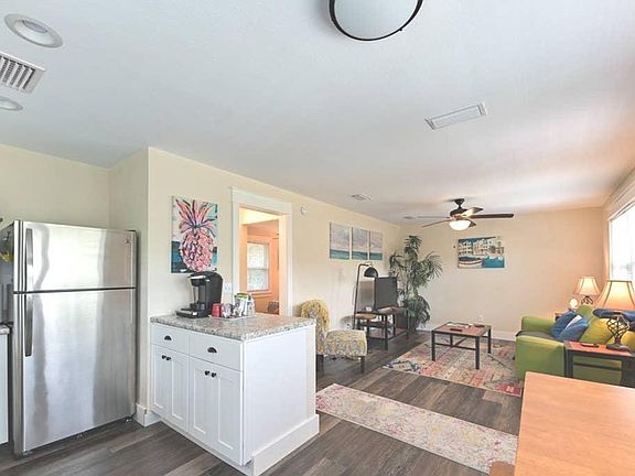 4th image of 1500 Dacron Dr #201