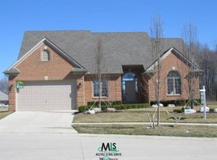 22355 Ermington Dr, Update, MI 48044