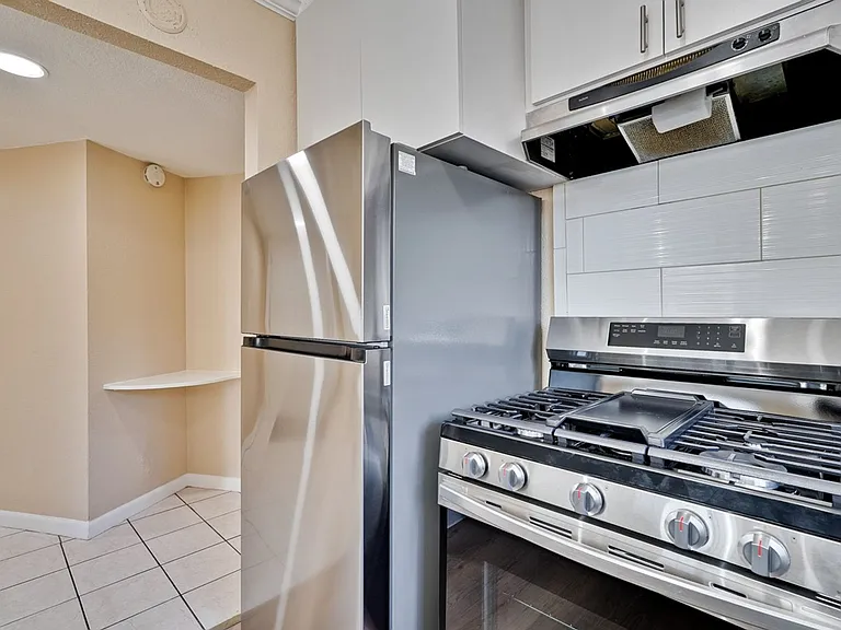 1893 Stardust Ct — Photo 25