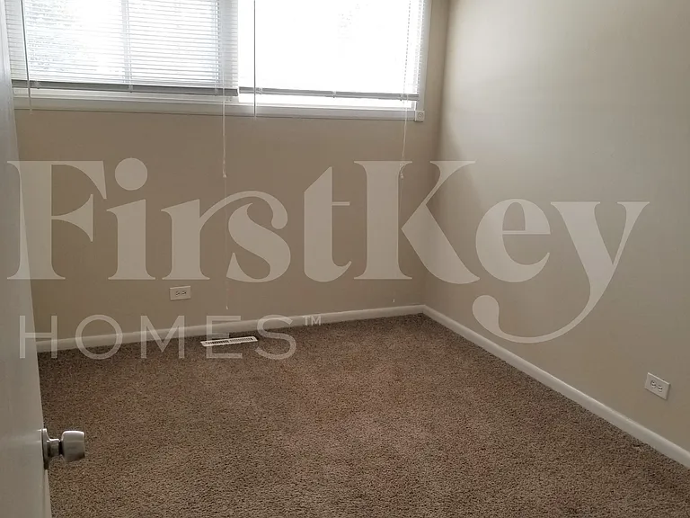 303 Prospect Ave — Photo 6