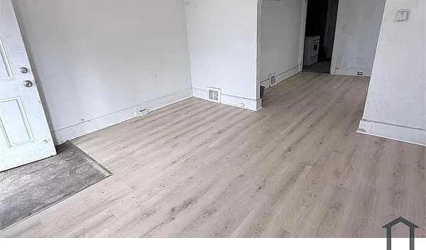 2 bed, 893 sqft, $990 — Photo 4
