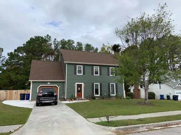 301 Audubon Dr, Jacksonville, NC 28546