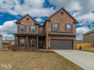 4020 Raccoon Ln, Cumming, GA 30028