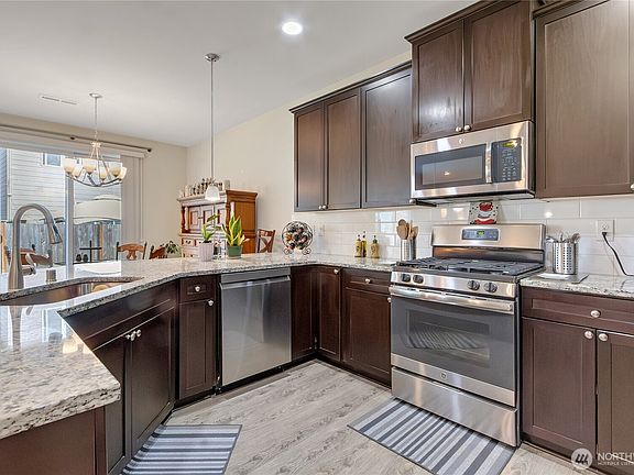 5th image of 16615 80th Avenue Ct E