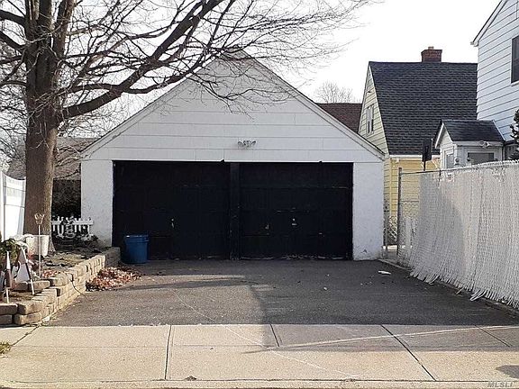 2nd image of 41 Cypress Ave