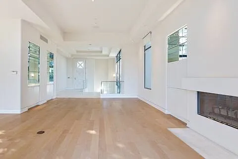1673 Waynecrest Dr — Photo 30