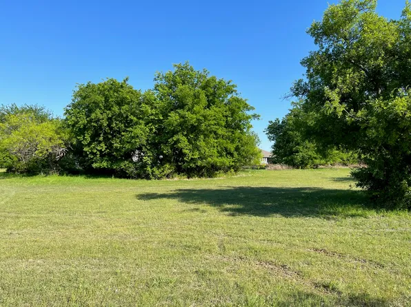 LOT Five Lanai Cir, Bridgeport, TX 76426