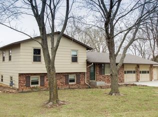 400 NW 60th Pl, Topeka, KS 66617