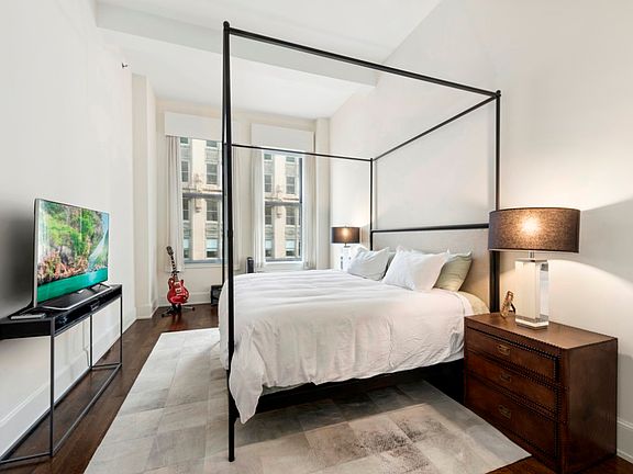 4th image of 260 Park Ave S APT 8C
