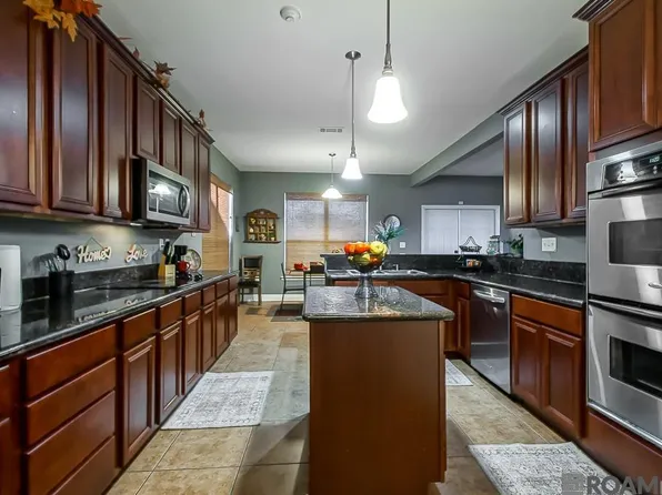 39152 Cajun Bayou Ave, Gonzales, LA 70737