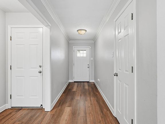 3rd image of 3630 Aspen Cir