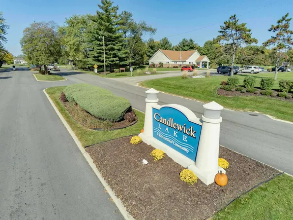 117 Brandywine Dr SE, Poplar Grove, IL 61065