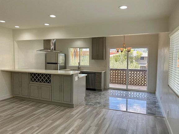 4th image of 820 S Walker Ave #8