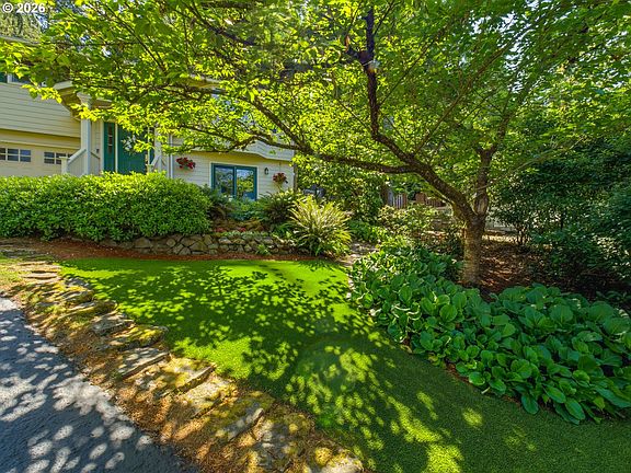 5th image of 18782 Upper Midhill Dr