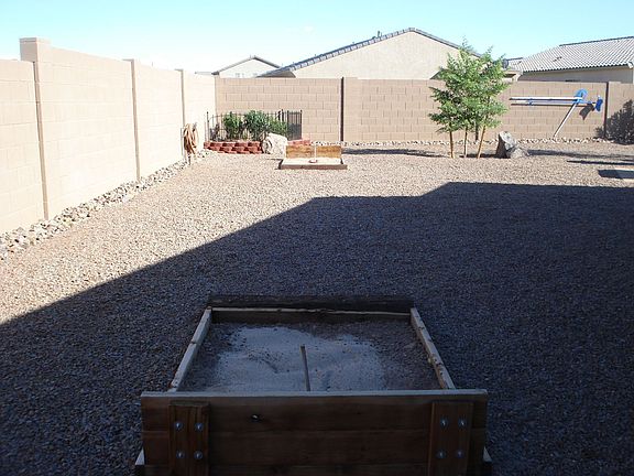 5th image of 42379 W Posada Dr