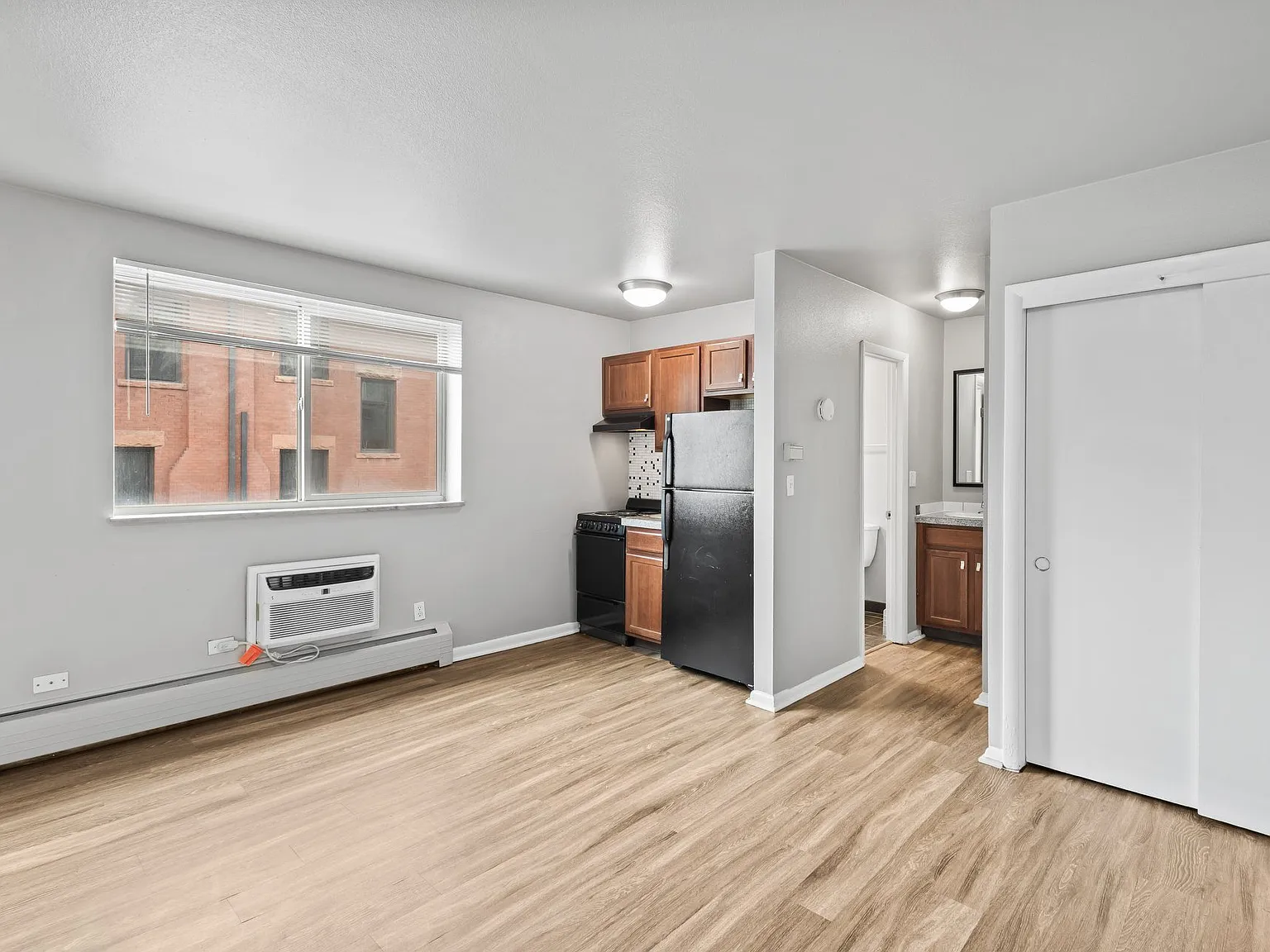 Rocket Apartments — Photo 2