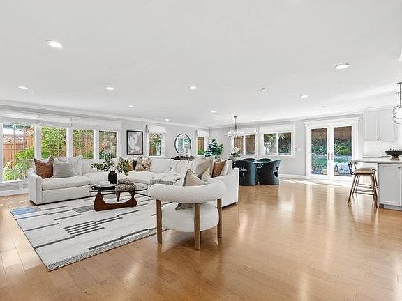 5th image of 3024 McGarvey Ave