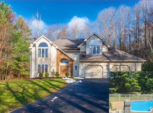 31 Furry Rd, Wynantskill, NY 12198