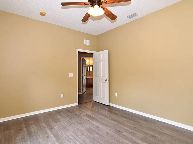 48 Pickering Dr — Photo 31