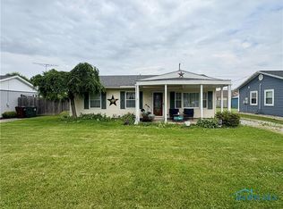 43 Longfellow Dr, Tiffin, OH 44883