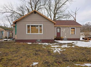 1245 E Summit Ave, Muskegon, MI