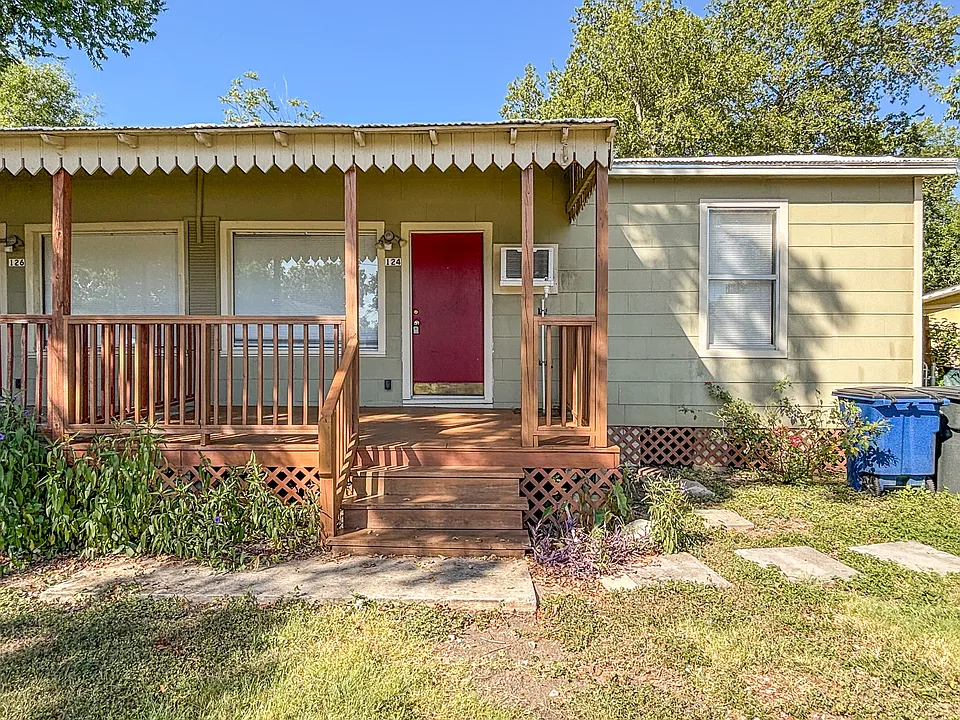 124 S Krueger Ave #1
