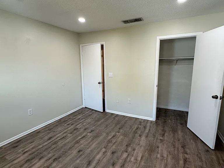 10800 US Highway 19 N #228 — Photo 12