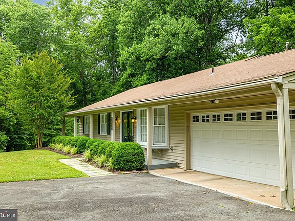 5th image of 9622 Cinnamon Creek Dr