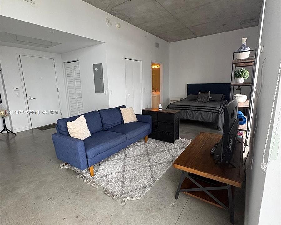 1st image of 151 SE 1st St APT 3404