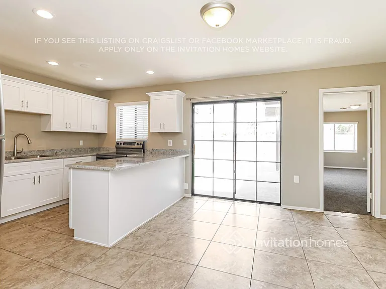 113 N Jade Cir — Photo 5